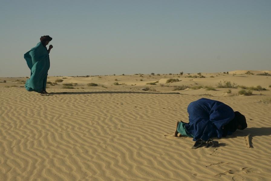Tuaregs pray: Timbuktu